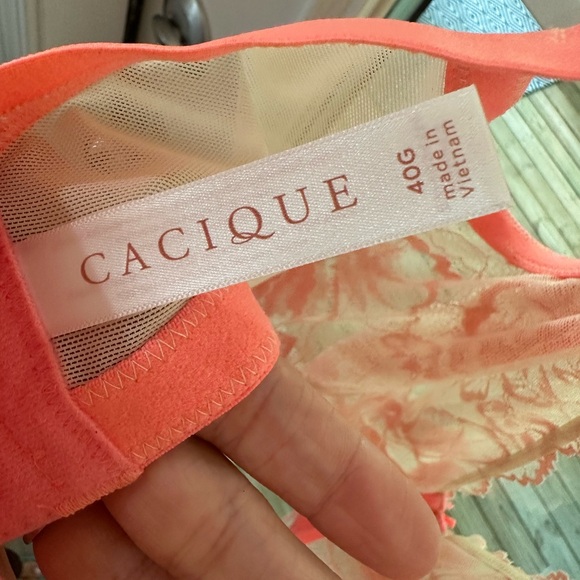 Smooth unlined balconette blonde bloom bra - Picture 5 of 7